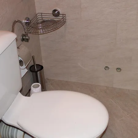 Niki Apartament *